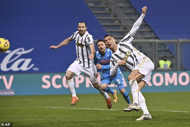 C.Ronaldo ghi bàn xuất sắc nhất lịch sử, Juventus giành Siêu cúp Italia - 1
