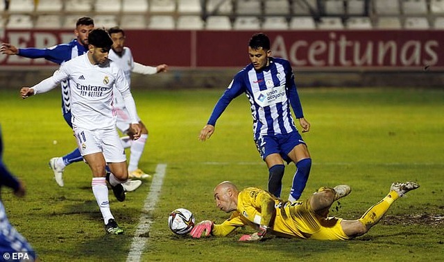 Real Madrid bị đội hạng ba loại khỏi Cúp Nhà vua - 1