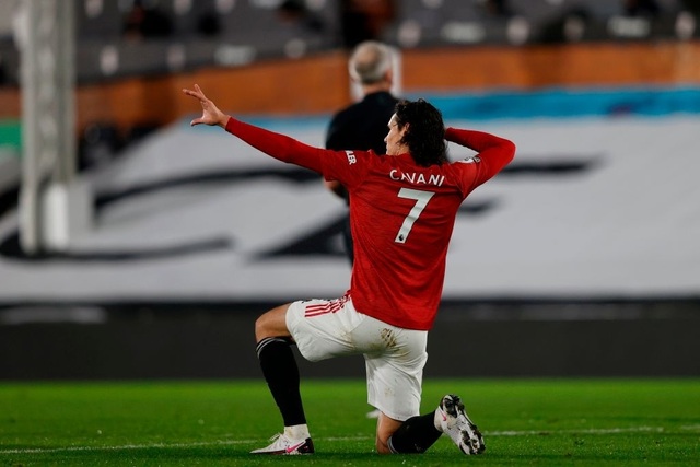 Pogba tiếp tục thăng hoa, Man Utd trở lại ngôi đầu bảng - 4 Pogba tiếp tục thăng hoa, Man Utd trở lại ngôi đầu bảng - 4
