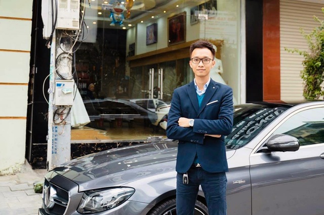 Mercedes GLC 300: Tăng 100 triệu, giảm trang bị khiến khách hàng thắc mắc - 3 Mercedes GLC 300: Tăng 100 triệu, giảm trang bị khiến khách hàng thắc mắc - 3