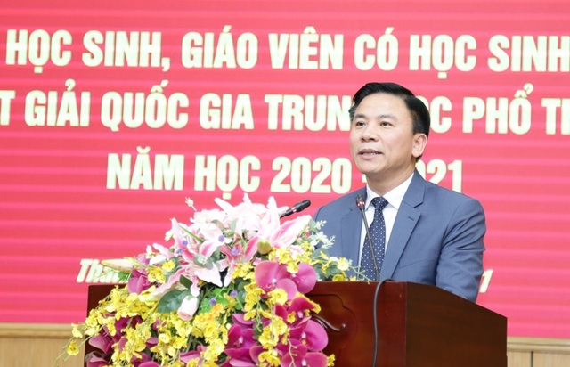 Thanh Hóa: Gần 600 triệu đồng khen thưởng giáo viên, học sinh giỏi quốc gia - 1 Thanh Hóa: Gần 600 triệu đồng khen thưởng giáo viên, học sinh giỏi quốc gia - 1