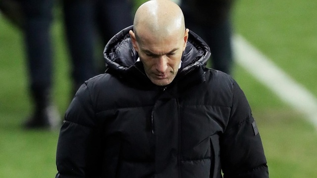 HLV Zidane trước nguy cơ bị sa thải: Khi que diêm cuối cùng đã tắt... - 1