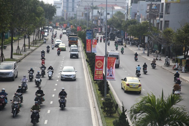 Đà Nẵng rực rỡ cờ hoa chào mừng Đại hội Đảng XIII - 10