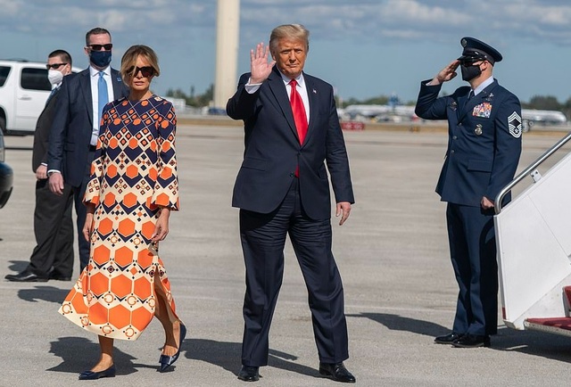Sự đối lập giữa bà Jill Biden và Melania Trump - 3 Sự đối lập giữa bà Jill Biden và Melania Trump - 3