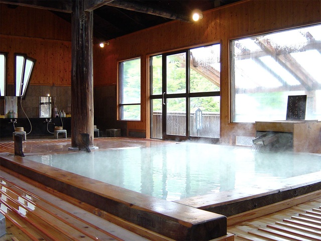 Tắm onsen và trượt tuyết tại ngôi làng gần với những vì sao - 2 Tắm onsen và trượt tuyết tại ngôi làng gần với những vì sao - 2