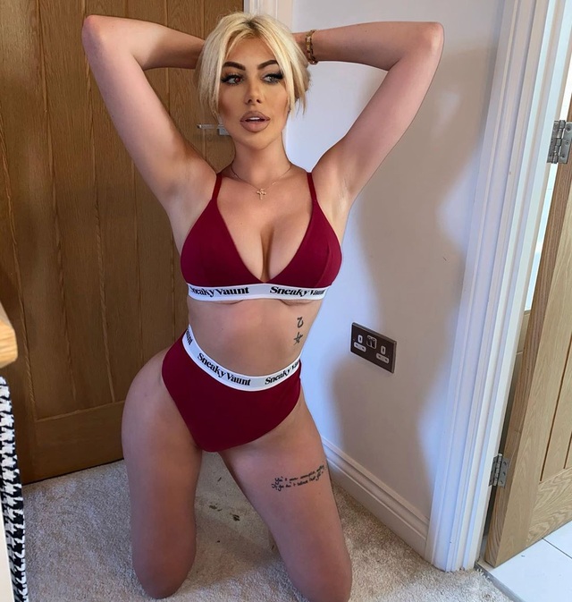 Người đẹp dao kéo Chloe Ferry muốn lấy chồng đại gia - 1 Người đẹp dao kéo Chloe Ferry muốn lấy chồng đại gia - 1