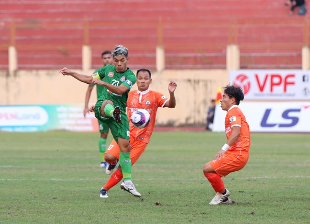 Làn sóng cầu thủ Việt Nam sang J-League gây xôn xao báo Nhật Bản - 2 Làn sóng cầu thủ Việt Nam sang J-League gây xôn xao báo Nhật Bản - 2