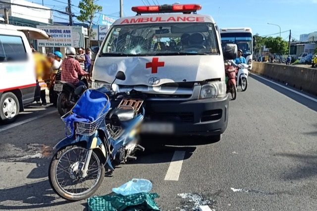 Đã uống rượu bia thì đón taxi, xe ôm mà về - 2 Đã uống rượu bia thì đón taxi, xe ôm mà về - 2