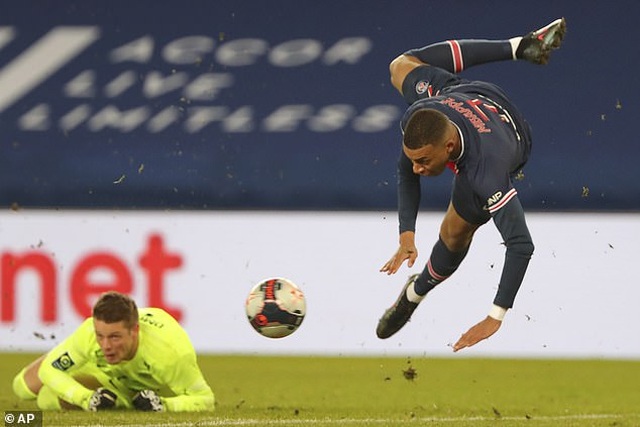 Neymar và Mbappe cùng tỏa sáng, PSG giữ vững ngôi đầu bảng Ligue 1 - 1 Neymar và Mbappe cùng tỏa sáng, PSG giữ vững ngôi đầu bảng Ligue 1 - 1
