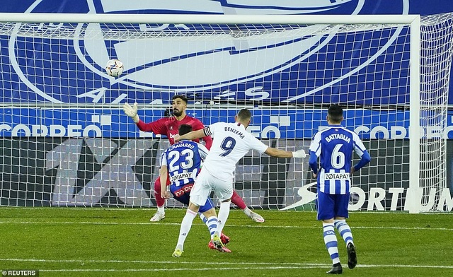 Benzema và Hazard tỏa sáng, Real Madrid gây áp lực lên Atletico - 5
