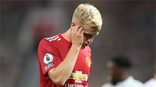 HLV Solskjaer: Van De Beek đang không hạnh phúc - 1