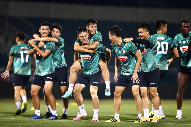 Lee Nguyễn tích cực chuẩn bị cho ngày tái ngộ V-League - 3