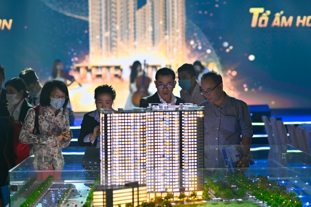 Hơn 1.000 khách hàng đến tìm hiểu khu căn hộ cao cấp The Rivana - 2 Hơn 1.000 khách hàng đến tìm hiểu khu căn hộ cao cấp The Rivana - 2