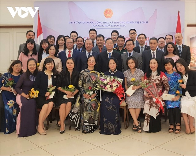 Người Việt tại Indonesia: Đại hội XIII nâng cao vị thế Việt Nam trên trường quốc tế - 1 Người Việt tại Indonesia: Đại hội XIII nâng cao vị thế Việt Nam trên trường quốc tế - 1