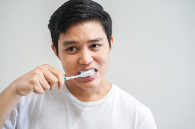 Làm gì để ngăn ngừa và cải thiện bệnh răng miệng - 1