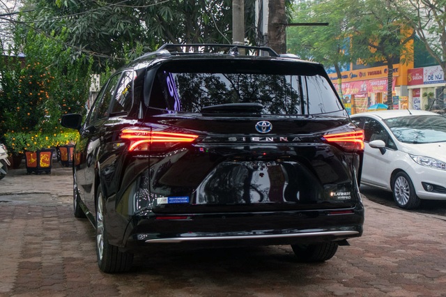 Cận cảnh Toyota Sienna 2021: Xe đa dụng hàng độc cho nhà giàu Việt - 4