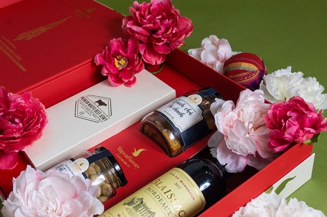 Quà Tết đỉnh cao Vinpearl Luxury Landmark 81 - Dấu ấn tinh hoa Việt - 5 Quà Tết đỉnh cao Vinpearl Luxury Landmark 81 - Dấu ấn tinh hoa Việt - 5