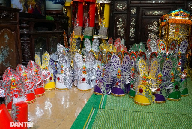 Nơi cả làng chỉ đan rổ rá nay thành thủ phủ của những nghệ nhân làm vàng mã - 4 Nơi cả làng chỉ đan rổ rá nay thành thủ phủ của những nghệ nhân làm vàng mã - 4