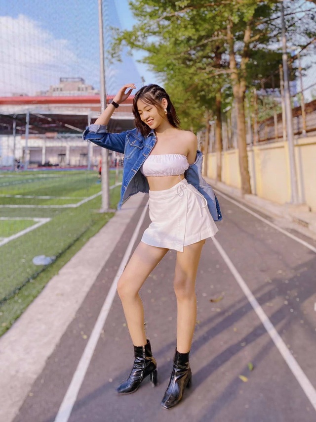 Điêu đứng trước vẻ đẹp gợi cảm của 6 hot girl TikTok - 16 Điêu đứng trước vẻ đẹp gợi cảm của 6 hot girl TikTok - 16