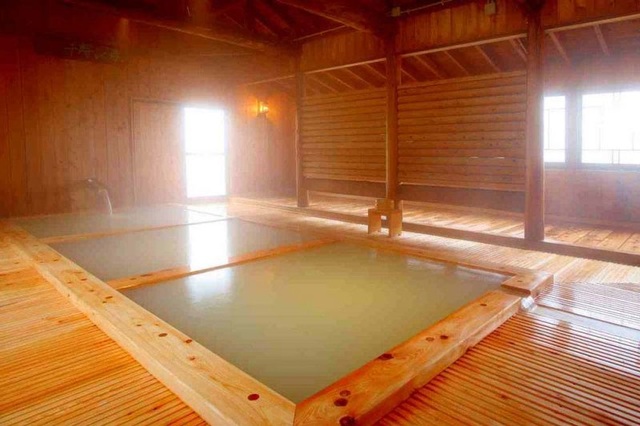 Bên trong nhà tắm onsen Nhật Bản có gì? - 4