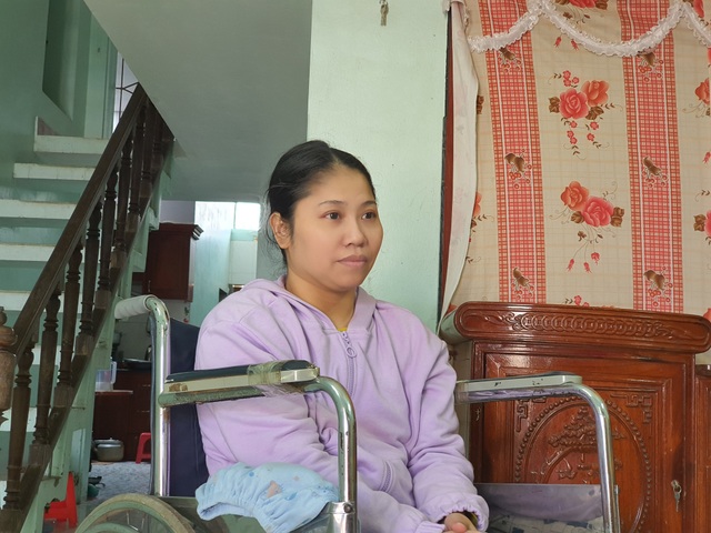Bạn đọc giúp đỡ góa phụ tật nguyền nuôi 2 con thơ hơn 170 triệu đồng - 3 Bạn đọc giúp đỡ góa phụ tật nguyền nuôi 2 con thơ hơn 170 triệu đồng - 3