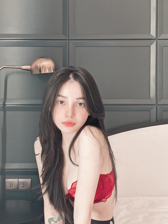 Thiếu nữ 9X sở hữu mặt xinh, vóc dáng nóng bỏng với vòng eo 55cm - 7 Thiếu nữ 9X sở hữu mặt xinh, vóc dáng nóng bỏng với vòng eo 55cm - 7