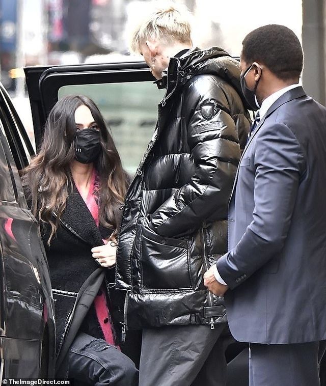 Megan Fox bị nghi đã đính hôn với bồ trẻ - 2 Megan Fox bị nghi đã đính hôn với bồ trẻ - 2