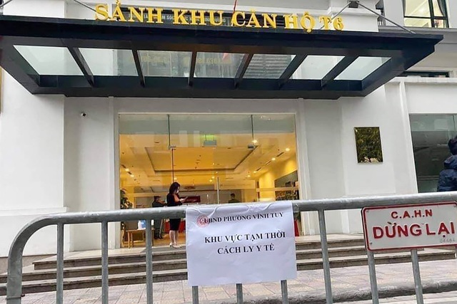 Hà Nội: Cận cảnh phong tỏa tòa nhà ở Times City - 4 Hà Nội: Cận cảnh phong tỏa tòa nhà ở Times City - 4
