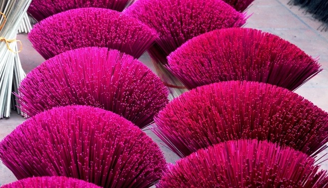 Làng nghề làm hương ở Thanh Hóa chạy nước rút ngày cận Tết - 3 Làng nghề làm hương ở Thanh Hóa chạy nước rút ngày cận Tết - 3