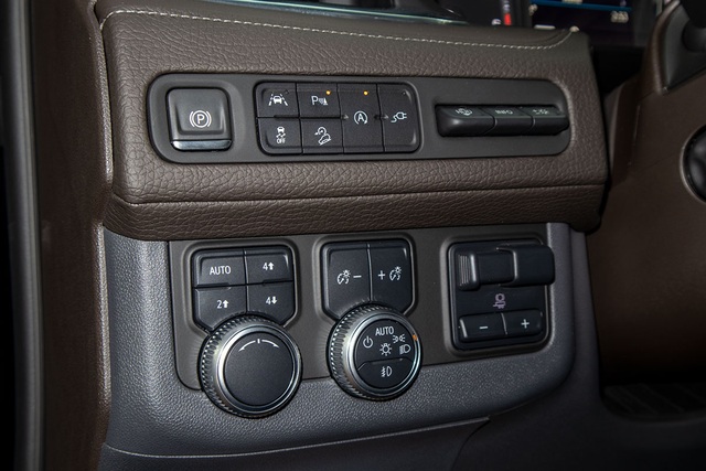 Khủng long GMC Yukon Denali 2021 về Việt Nam có gì với giá hơn 9 tỷ đồng - 9 Khủng long GMC Yukon Denali 2021 về Việt Nam có gì với giá hơn 9 tỷ đồng - 9