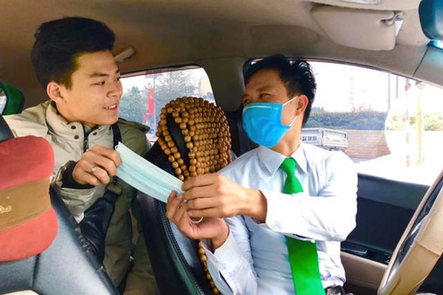 Di chuyển bằng ô tô, làm thế nào để phòng tránh lây nhiễm Covid-19? - 1 Di chuyển bằng ô tô, làm thế nào để phòng tránh lây nhiễm Covid-19? - 1
