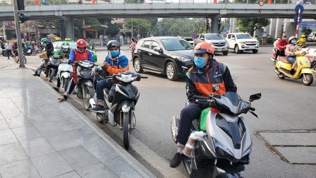 Người vận chuyển kiếm bạc triệu ngày cận Tết - 4 Người vận chuyển kiếm bạc triệu ngày cận Tết - 4
