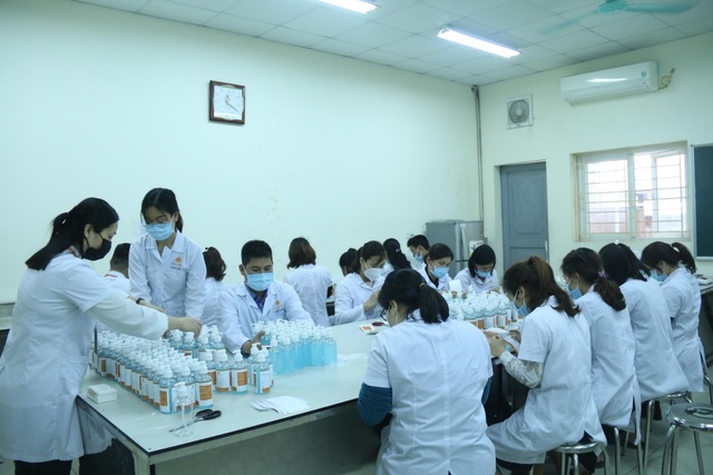 Trường ĐH Đại Nam khẩn cấp kích hoạt chống dịch Covid-19 ở mức độ cao nhất - 8 Trường ĐH Đại Nam khẩn cấp kích hoạt chống dịch Covid-19 ở mức độ cao nhất - 8