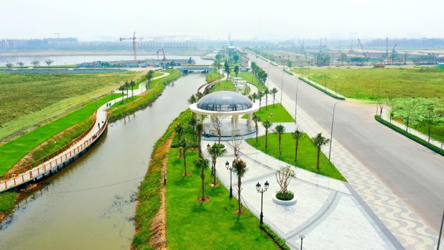 Hơn 350 tỷ đồng hoàn thiện 5ha công viên và tuyến phố đi bộ kênh Sông Trăng tại Van Phuc City - 1
