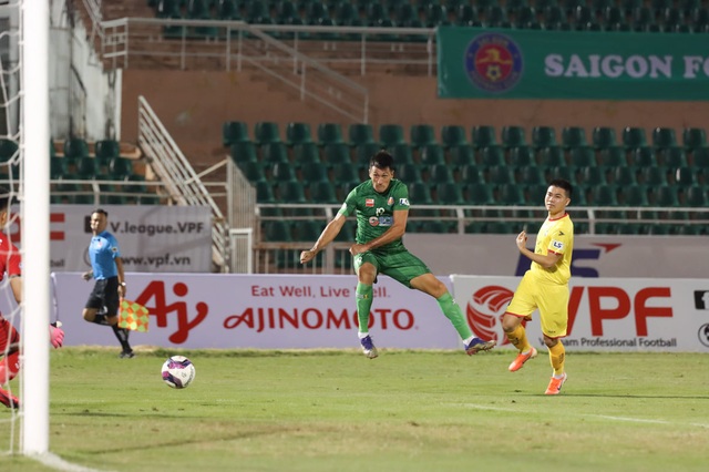V-League chia tay năm cũ Canh Tý với trận đấu không khán giả - 5 V-League chia tay năm cũ Canh Tý với trận đấu không khán giả - 5