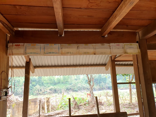 Xả lũ gây thiệt hại nặng, 3 tháng sau thủy điện Đăk Mi 4 vẫn bỏ bê dân? - 6 Xả lũ gây thiệt hại nặng, 3 tháng sau thủy điện Đăk Mi 4 vẫn bỏ bê dân? - 6