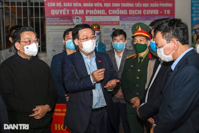 Bí thư Hà Nội: Bố trí ngân sách mua vắc xin Covid-19 cho toàn bộ người dân - 1 Bí thư Hà Nội: Bố trí ngân sách mua vắc xin Covid-19 cho toàn bộ người dân - 1