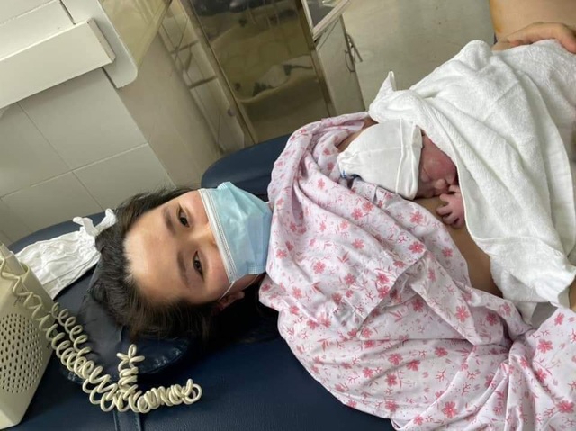 Bệnh viện Sản Nhi đỡ đẻ thành công cho sản phụ đang được cách ly - 2 Bệnh viện Sản Nhi đỡ đẻ thành công cho sản phụ đang được cách ly - 2