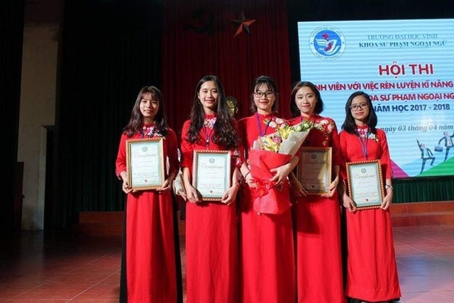Nữ sinh giỏi xinh của Đại học Vinh có duyên với nước Lào - 4 Nữ sinh giỏi xinh của Đại học Vinh có duyên với nước Lào - 4