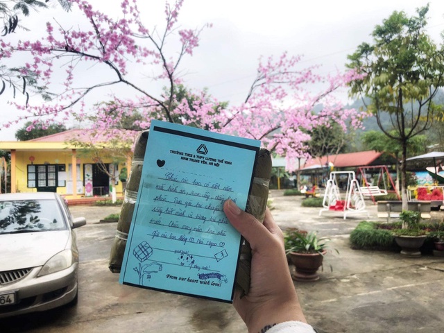 Hà Nội: Trường phổ thông mang tết sẻ chia đến học sinh vùng cao - 3 Hà Nội: Trường phổ thông mang tết sẻ chia đến học sinh vùng cao - 3