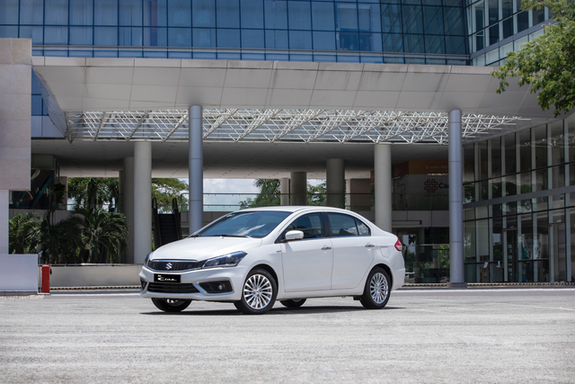 Ciaz mới - Chiếc sedan phục vụ cả công việc và gia đình - 2 Ciaz mới - Chiếc sedan phục vụ cả công việc và gia đình - 2