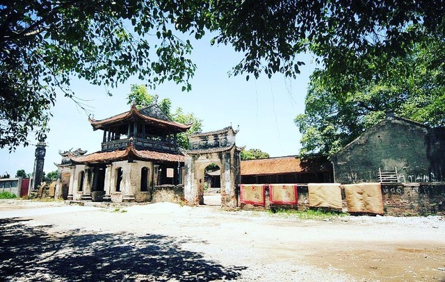 Visit 5 famous sacred temples, pray for good luck at the beginning of the year in Hanoi - 5