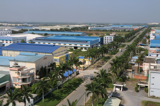 Nữ đại gia bất động sản công nghiệp báo lỗ, bất chấp thị trường thăng hoa - 1 Nữ đại gia bất động sản công nghiệp báo lỗ, bất chấp thị trường thăng hoa - 1