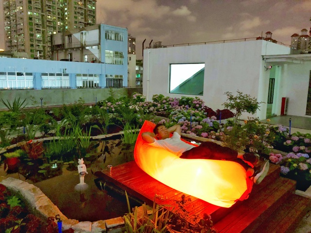 Rủ rê khắp mạng xã hội, anh chàng cùng nhóm bạn tạo vườn hoa giữa trời - 9 Rủ rê khắp mạng xã hội, anh chàng cùng nhóm bạn tạo vườn hoa giữa trời - 9