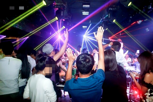 Bình Phước tạm dừng dịch vụ karaoke, spa, vũ trường từ 7h sáng nay - 1 Bình Phước tạm dừng dịch vụ karaoke, spa, vũ trường từ 7h sáng nay - 1