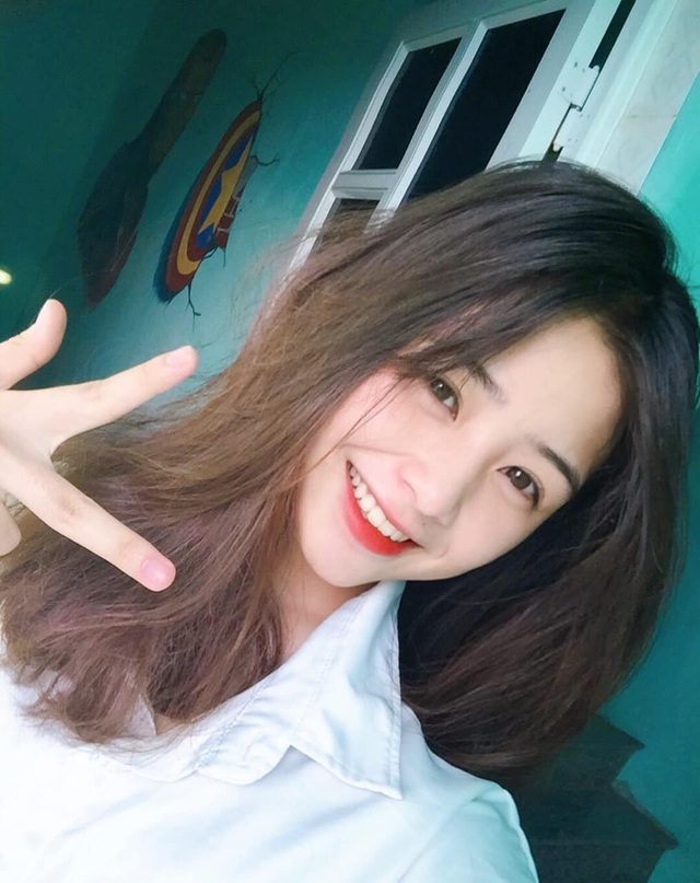 Nữ sinh lớp 11 xinh xắn, được ví là bản sao của Quỳnh Anh Shyn - 14 Nữ sinh lớp 11 xinh xắn, được ví là bản sao của Quỳnh Anh Shyn - 14