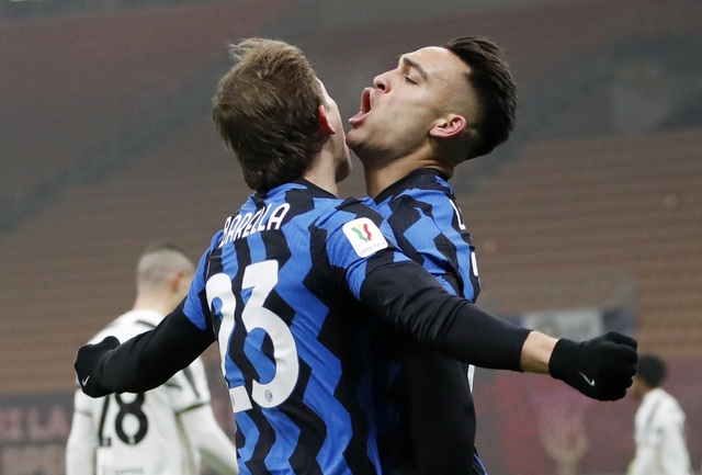 Những khoảnh khắc C.Ronaldo tỏa sáng giúp Juventus hạ gục Inter Milan - 3
