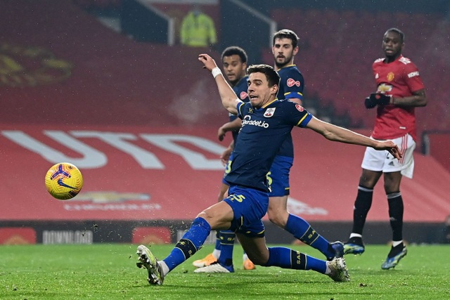 Man Utd chia 9 bàn thắng cho 9 cầu thủ của Southampton - 8 Man Utd chia 9 bàn thắng cho 9 cầu thủ của Southampton - 8
