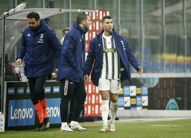 Những khoảnh khắc C.Ronaldo tỏa sáng giúp Juventus hạ gục Inter Milan - 9