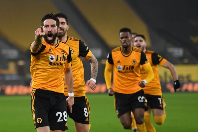 Wolves 2-1 Arsenal: Luiz, Leno cùng nhận thẻ đỏ - 4 Wolves 2-1 Arsenal: Luiz, Leno cùng nhận thẻ đỏ - 4